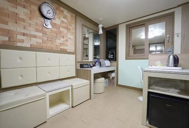 Ulsan Jung-Gu Time Motel 0*,  South Korea